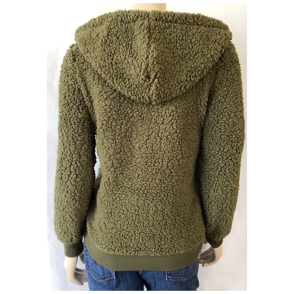 No Boundaries ♥️ Fuzzy Hoodie - Picture 4 of 6